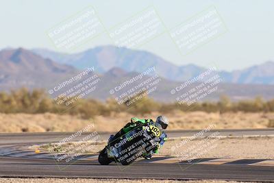 media/Dec-07-2025-CVMA (Sun) [[3e7d2de5dc]]/Race 17-Amateur Formula Middleweight/